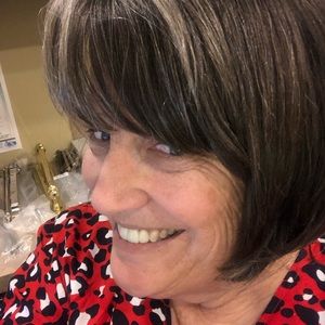 Meet your Posher, Lori